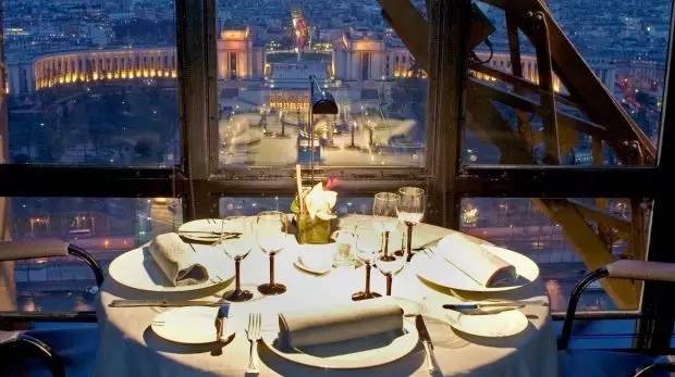 情人节送巧克力应该送什么样的,情人节送花和巧克力代表什么含义