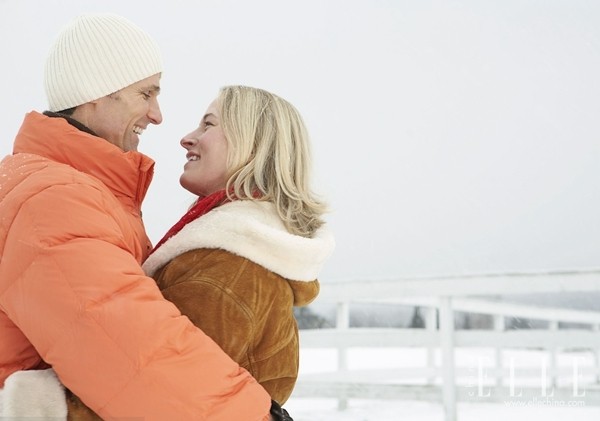 情侣之间冷战解决的方法搞笑,情侣之间冷战解决的方法