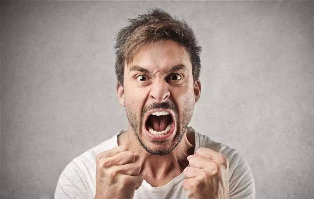 电视无缘无故断网了一直连不上,电视为什么总是断网什么原因