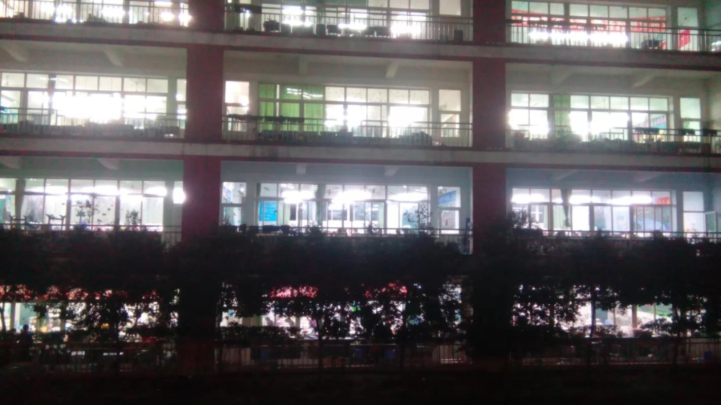 新宜宾三中,谢谢你三个字的歌词