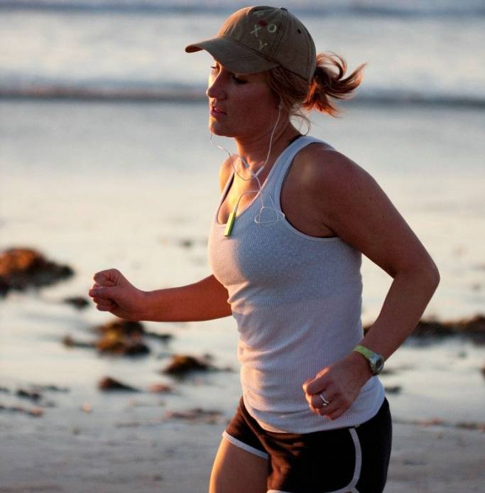 跑得慢才能跑得远,跑得慢的人都不配吗