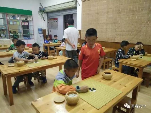 「关爱未成年人健康成长」开了学也可以上培训课！安宁市2017年秋季学期公益培训课程表出炉啦！快来报名吧~