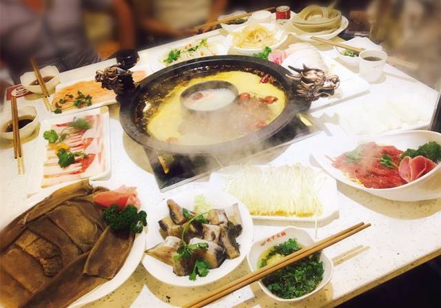 南充吃货最爱的这些公交路线，沿线美食把这条微信都撑爆了！