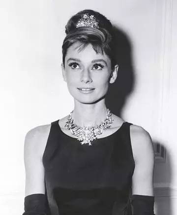 蒂芙尼的钻戒,蒂凡尼100万以上的钻戒