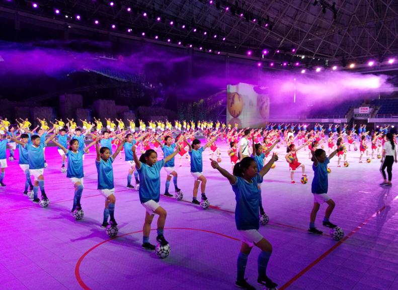 每年投入百万让孩子“玩”足球，启航中学要成为老百姓家门口的新好学校