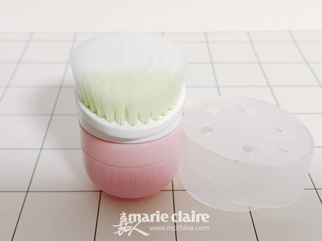 梳妆台要插电吗,梳妆台需要插电吗