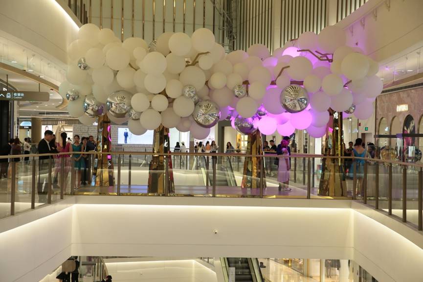 这些中国「别的地方没得卖」的时髦货|都在这个商场里!