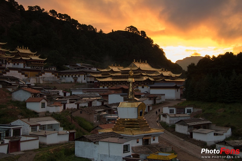 一镜走天下腾龙镜头,一镜走天下18-200腾龙镜头