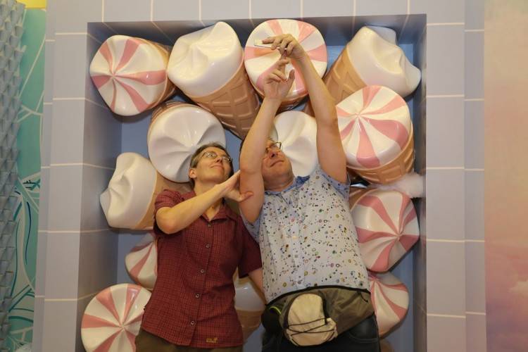 情话与狗见证了美颜相机的发展史 (美图秀秀美颜相机发展史)