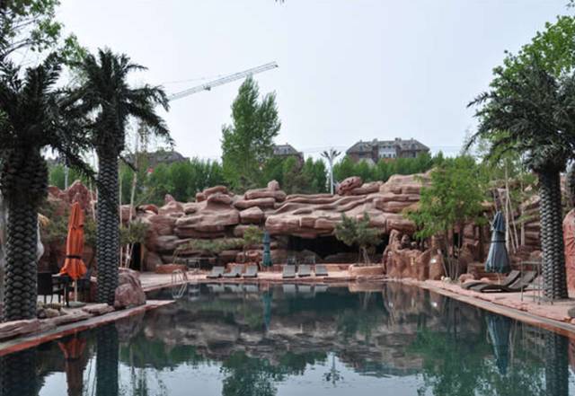 泡室外温泉附近哪里好玩又便宜,稻田泡温泉好去处