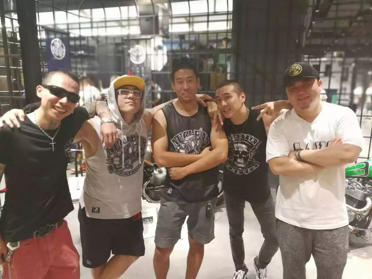 潮牌|N.E(核爆炸)原创潮流品牌,炸的就是潮流圈!