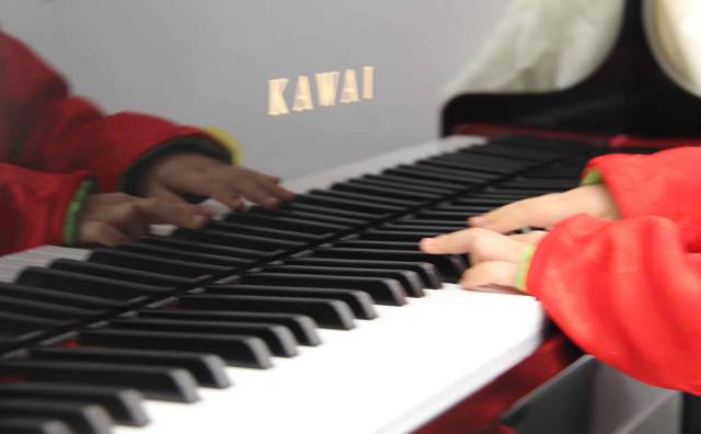 iPhone8在长沙卖的最好?!而这台手机背后这些人的辛酸你都知道吗?