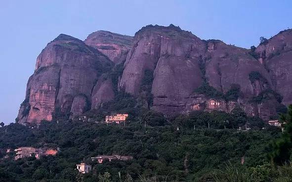 广西的地质奇观,广西喀斯特山里的奇观