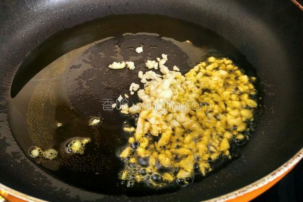 炒豆角不变色的小诀窍,炒豆角不变色的做法窍门