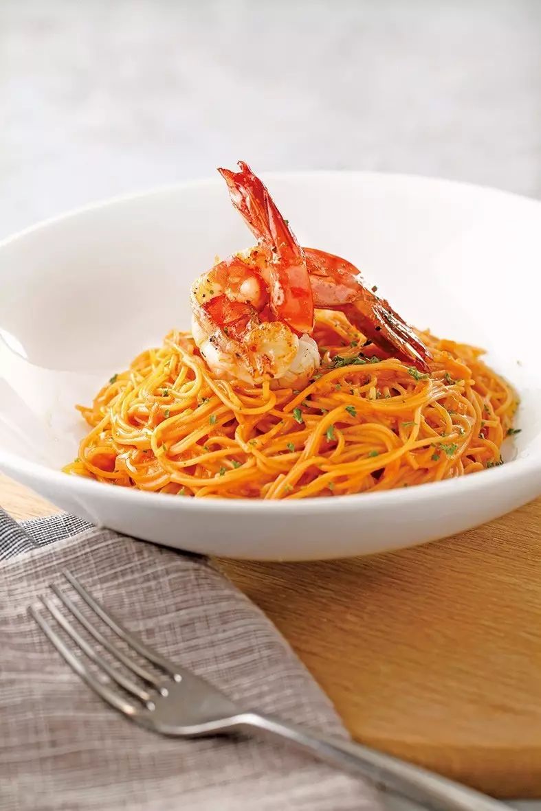 鲜报｜港丽餐厅越南河粉、海鲜饭全面上线！帝都CBD区鲜啤吧开启非洲风情