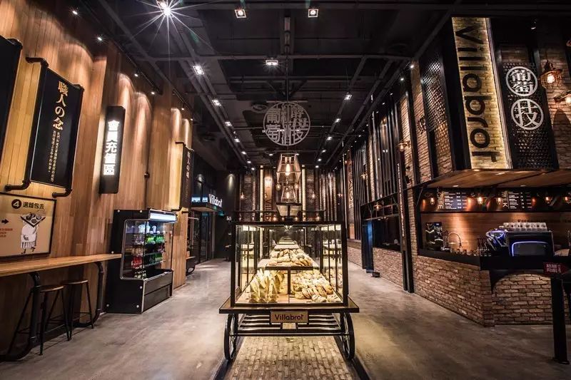 分分钟扫空，南京必吃网红酵母面包店终于盼来啦~足足70+种，雷神巧克力盐之花……杭州人又有口福了