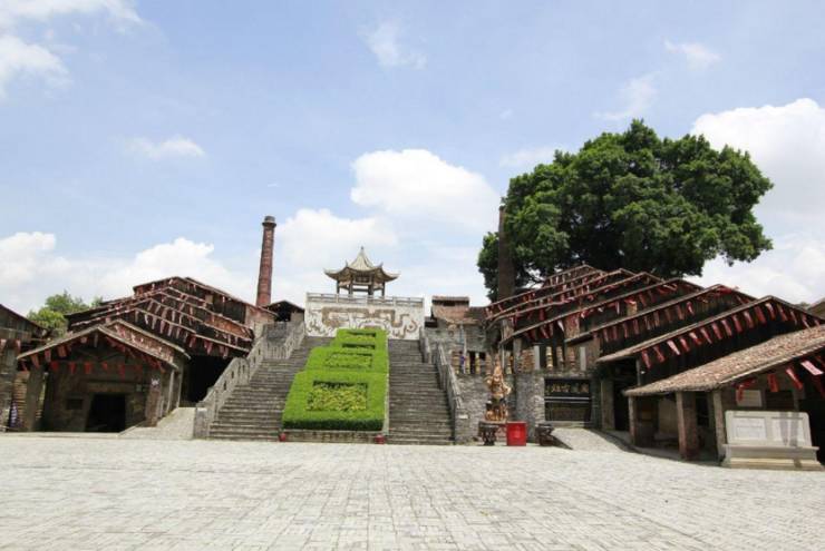 合景新鸿基泷景花园7期5座,佛山合景新鸿基泷景大平层400平米