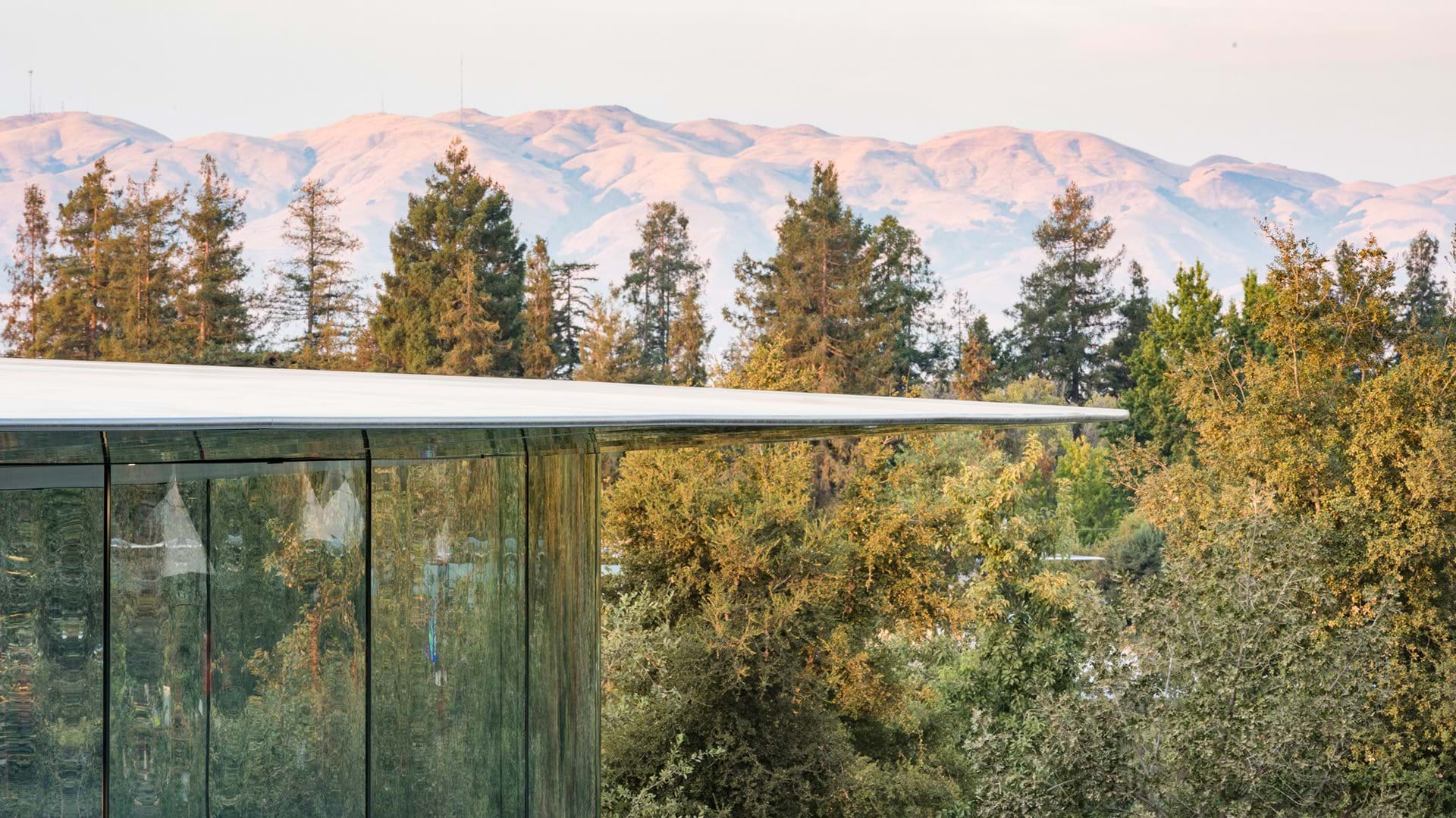 乔布斯剧院的首次发布会,苹果乔布斯礼堂发布会