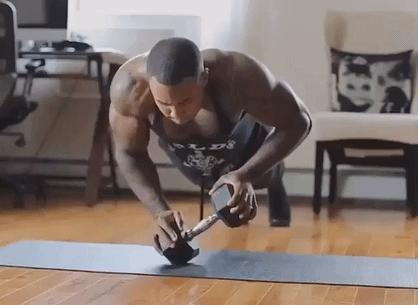 标准俯卧撑做10个都难该怎么提升,一个俯卧撑都做不了的女生