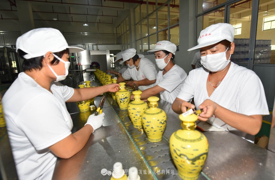桃林胜过杏花村，给你一帘幽梦