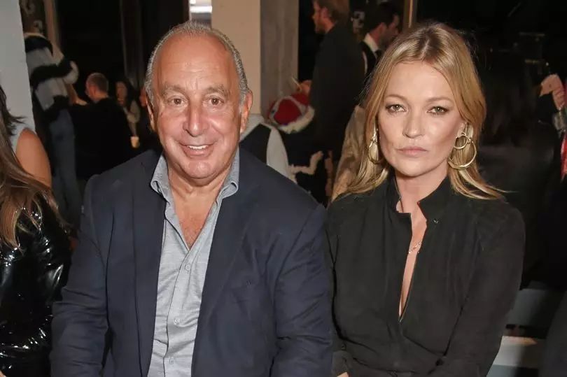 每日速报｜京东成BFC/VOGUE设计师时尚基金合作伙伴、SMCP正式提交上市文件、Topshop寻求转型