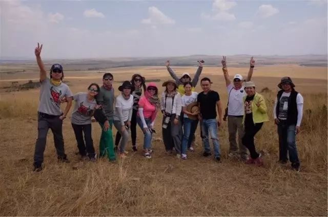 BLACKYAK牛人牛队｜登顶“非洲之巅”