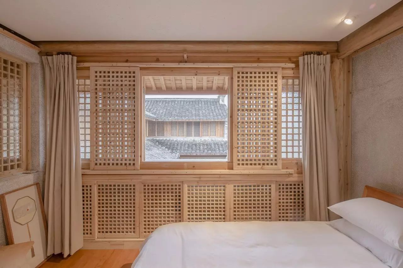 你绝对想不到，在一个唐朝古镇里，藏着大师王灏操刀的纯木客舍！