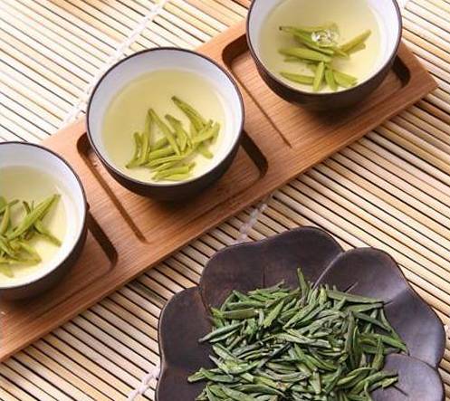 竹叶青茶叶正确冲泡方法,如何冲泡竹叶青茶叶粉水