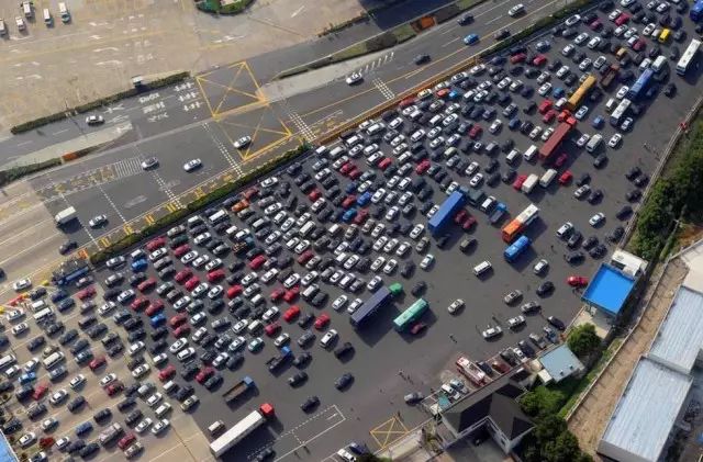 出行时注意避开这些拥堵危险路段,青岛清明避堵出游指南