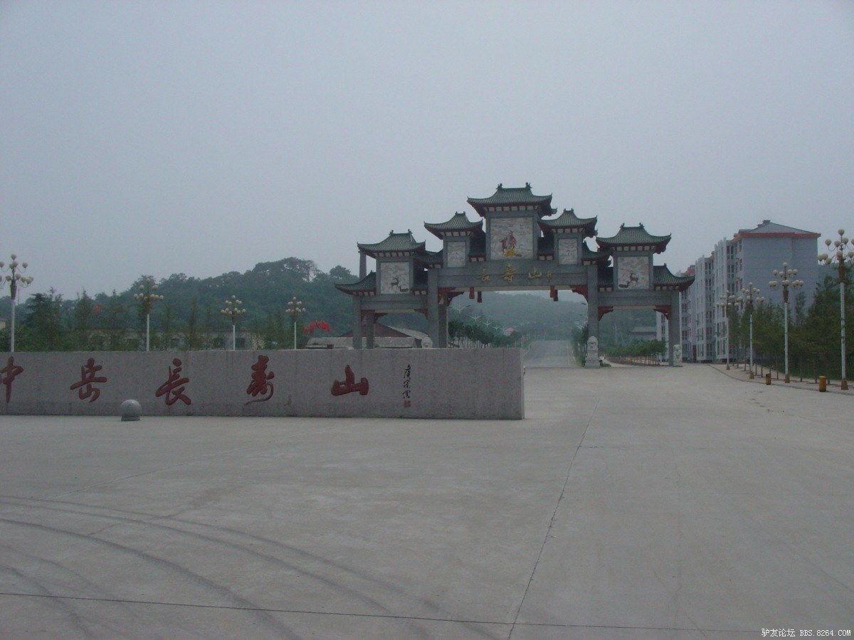 一个人一台车到西藏,一个人一辆车直通拉萨