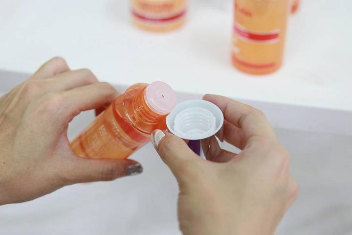 黑头反反复复去不掉,黑头老是反复怎么去解决