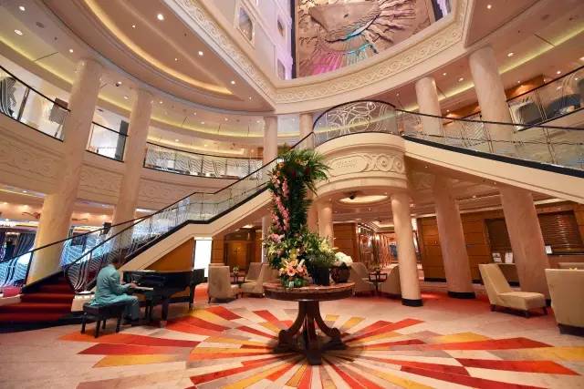 冠达邮轮公司的游轮,冠达邮轮玛丽皇后二号