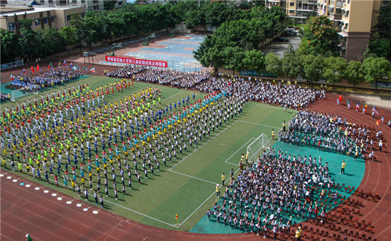 踢球吧少年五一冠军赛,踢球吧少年教室踢球