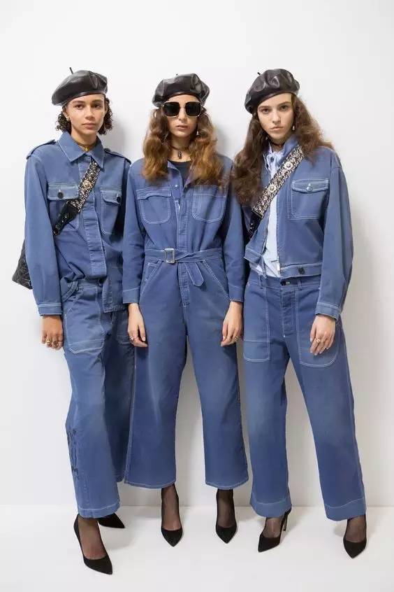 秋季穿衣搭配技巧,秋季穿衣搭配方法大全