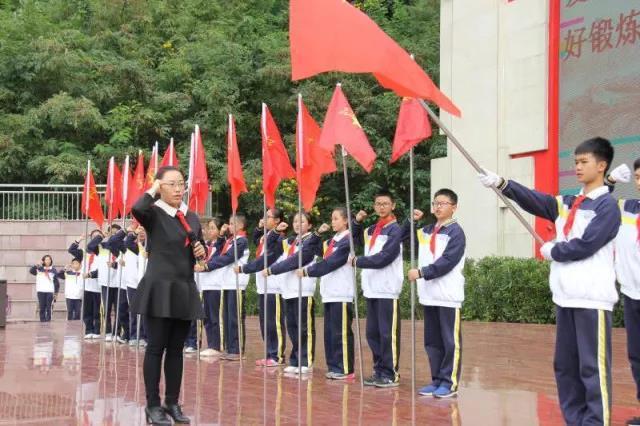 红领巾先锋队建队70周年,心系红领巾喜迎建队节