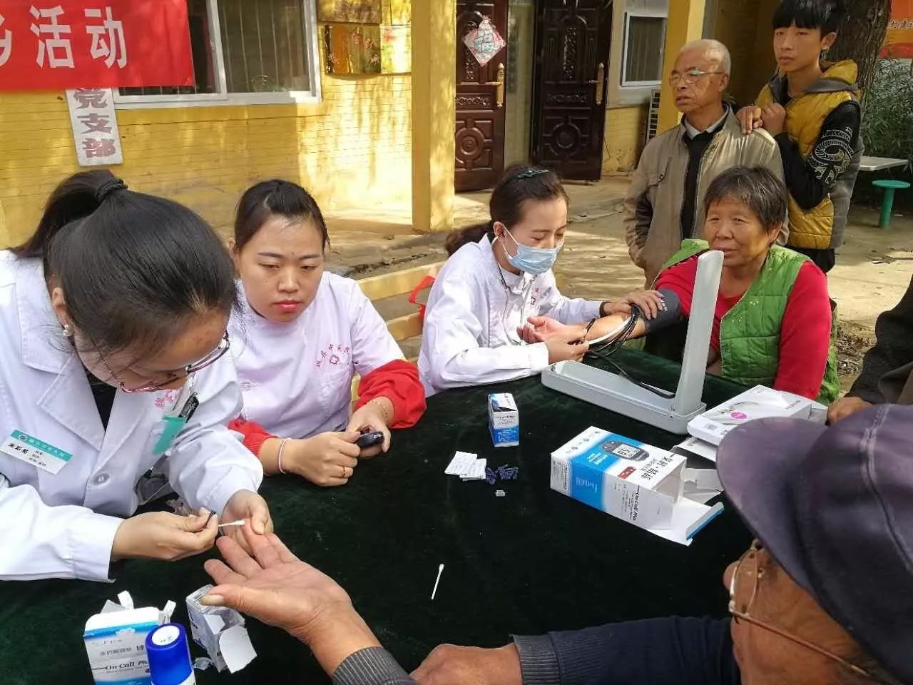 健康冀报｜河北省胸科医院15万元结核药物免费给患者，沧州市传染病医院张伟伟、张静分别获评最美医生最美护士……