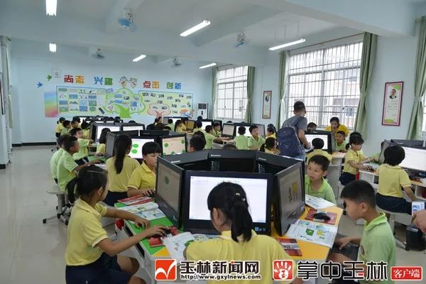 让每个孩子都有出彩的机会图片,让每一个孩子都有人生出彩的机会