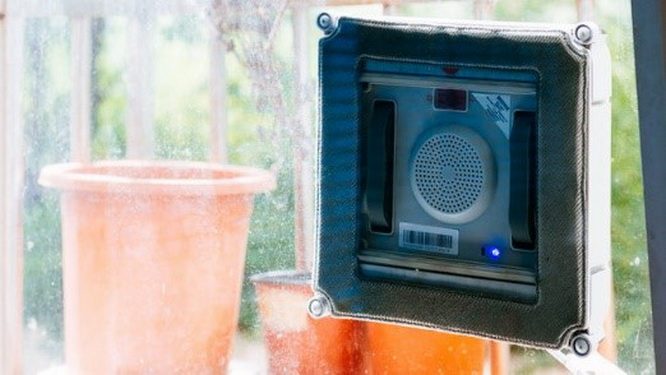 擦窗游戏两不误是因为有科沃斯W850窗宝