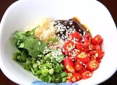 火锅串串香冒菜麻辣烫傻傻分不清,火锅冒菜麻辣烫串串香钵钵鸡区别