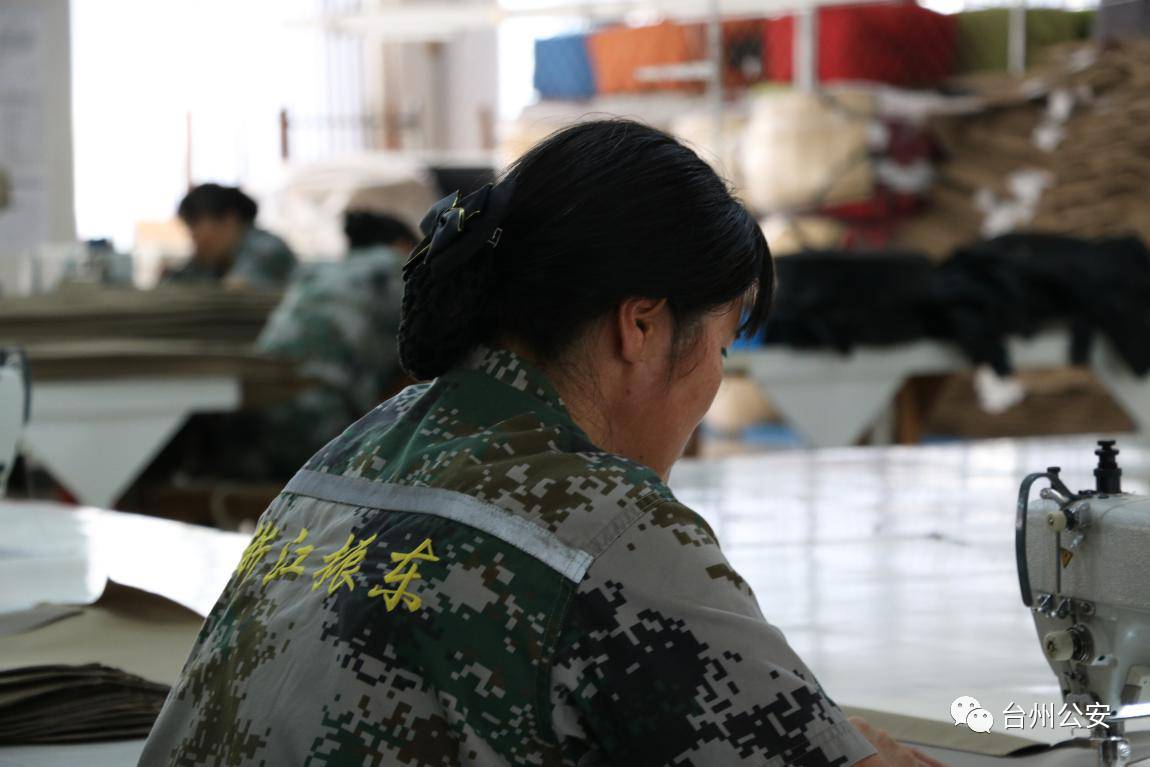 交警出妙招，在企业工作服上做了点“小手脚”，连续五年电动车死亡事故零发生