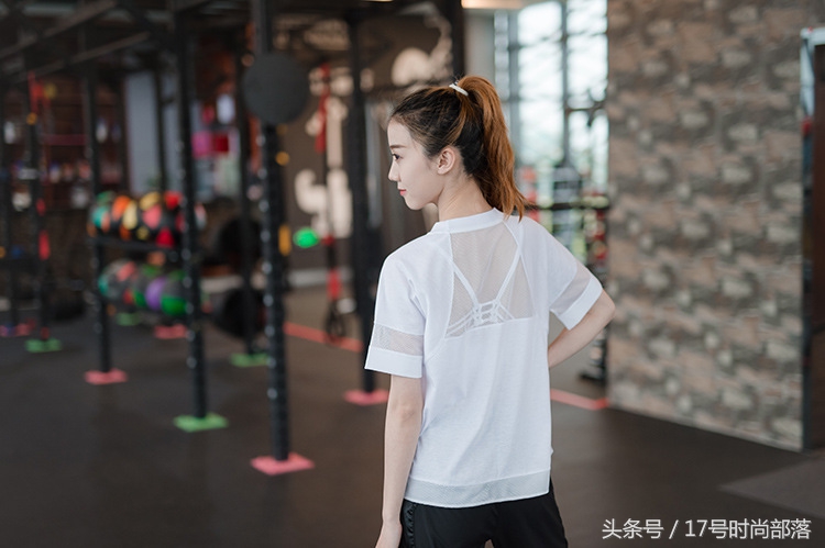 瑜伽女神运动健身夏季韩版速干透气性感背心，穿出你的优雅与文静！