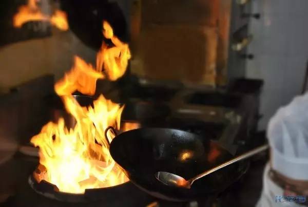 唤醒城市里的人们,唤醒这座城市