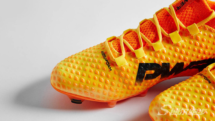 彪马最强实战球鞋,彪马又帅又能打的足球鞋