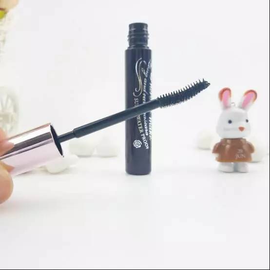 眼睛为什么不能画大,眼睛为什么越画越小