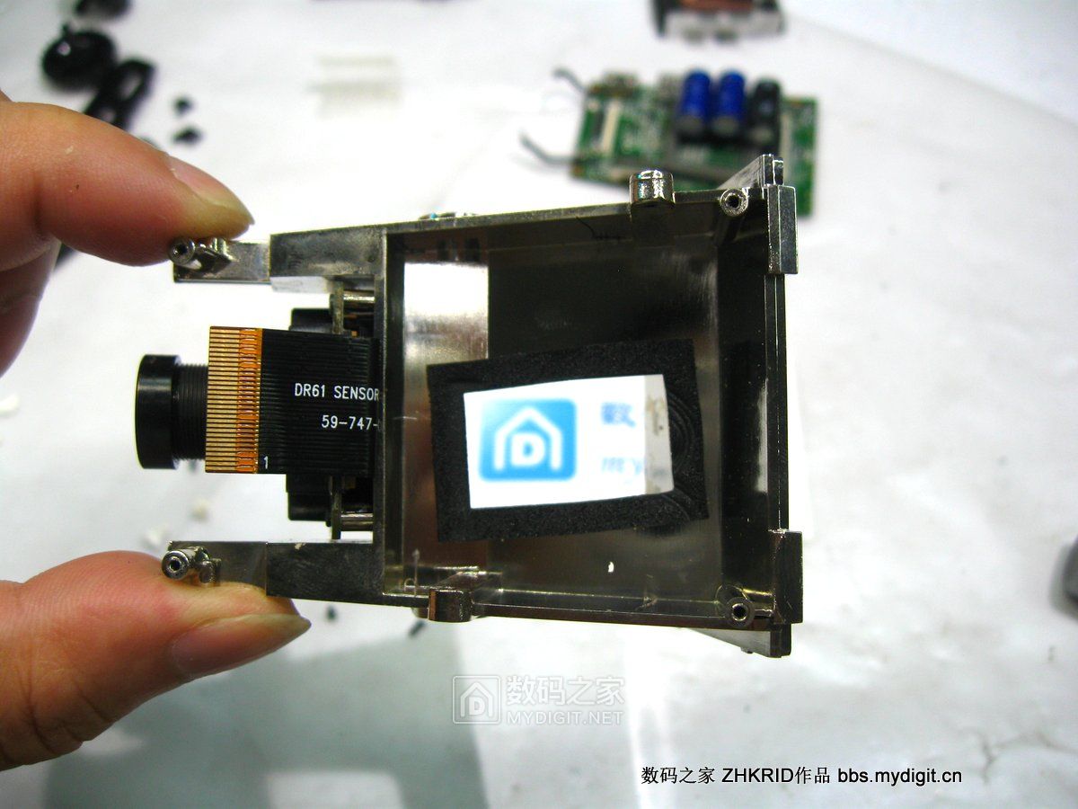 趴趴狗行车记录仪镜头拆解,零镜行车记录仪拆解评测