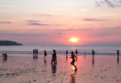 找了一辈子的那片星空那片海,原来就在官湖角!