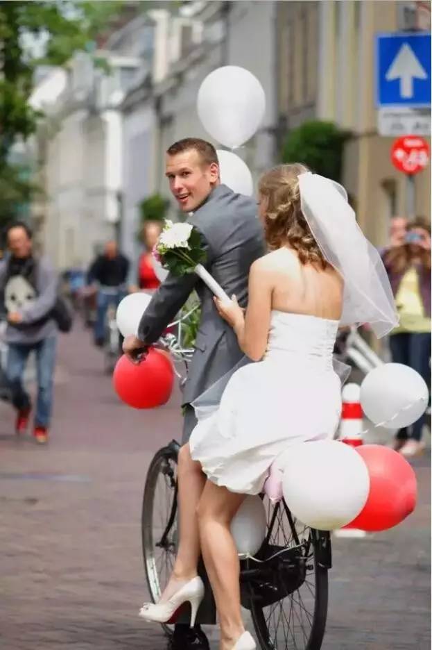 婚礼不花钱的仪式感 (一场简单而实用的婚礼)