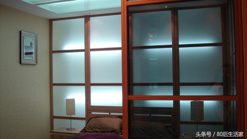 门窗铝合金隔断,玻璃隔断门效果图