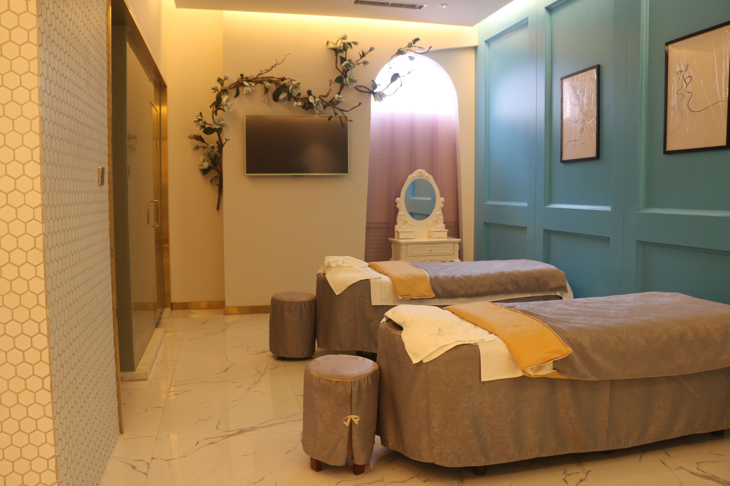 临沂小型中医养生美容院加盟费用,招合伙人600元加盟美容院做老板