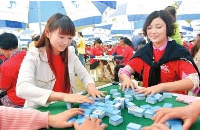 看看女人在牌桌上如何撒泼盘点牌品差的男人和女人们